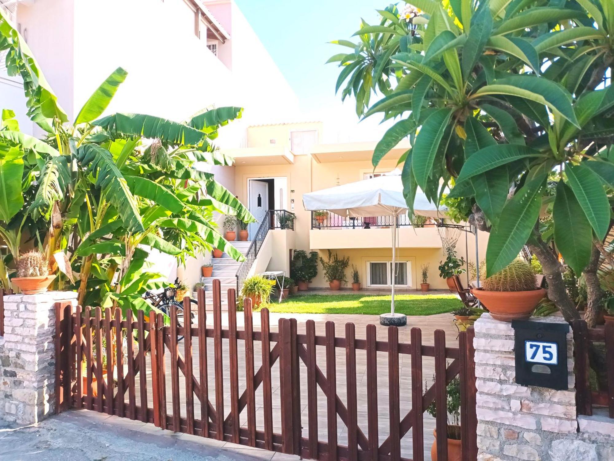 Апартаменти Family Yard House Kos Екстер'єр фото